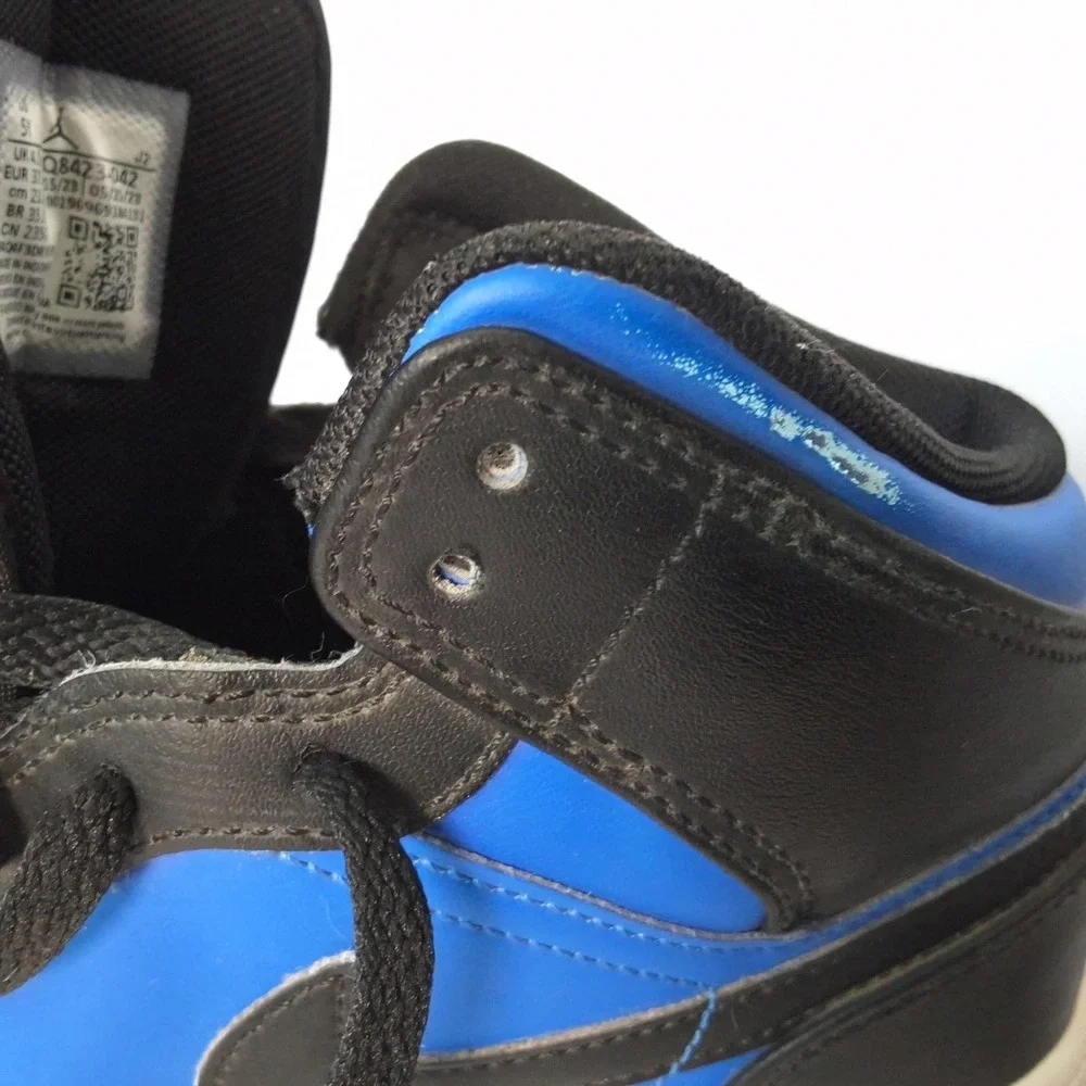 Air Jordan Sneakers - Youth‎ Size 5Y